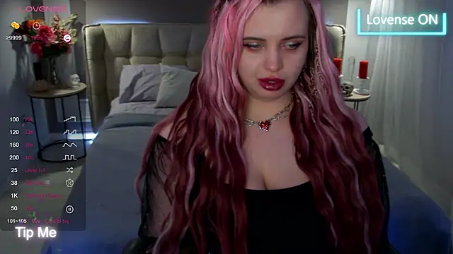 Snapshot of Miss_Maya_Mils chatting on 03-10-25, 07:22 Miss Maya Mils online show from 03-10-25, 07:22