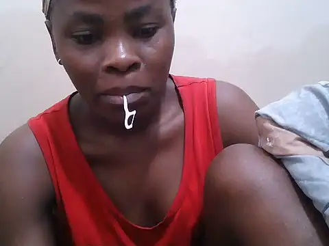 Snapshot of just_ivey chatting on 06-19-26, 01:55 just ivey online show from 06-19-26, 01:55
