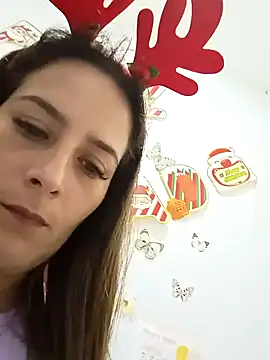 Snapshot of Rousse92 chatting on 12-02-24, 01:09 Rousse92 online show from 12-02-24, 01:09