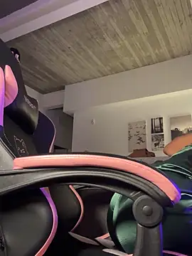 Your Paris online show from 11-26-25, 04:45