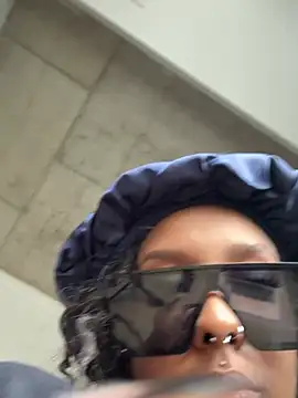 Your Paris online show from 02-22-26, 06:31