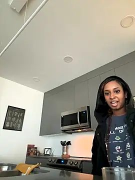 Your Paris online show from 10-12-25, 03:46