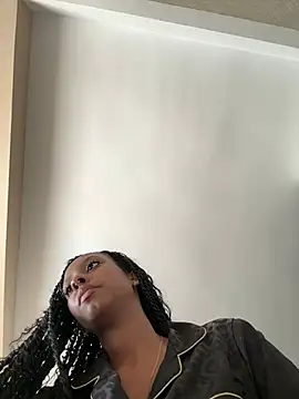 Your Paris online show from 04-12-26, 12:41