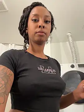 Your Paris online show from 03-12-26, 03:16