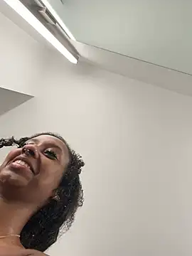 Your Paris online show from 03-25-26, 01:28