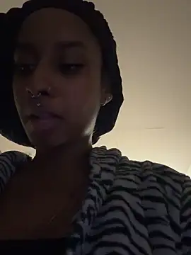 Your Paris online show from 11-15-25, 10:52