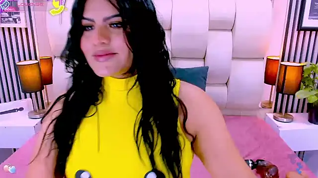 sarah cream online show from 12-22-25, 04:01