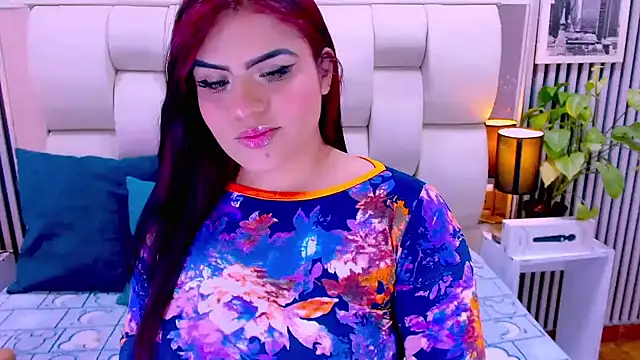 Snapshot of sarah_cream chatting on 07-26-26, 01:34 sarah cream online show from 07-26-26, 01:34