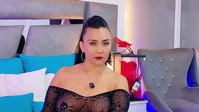 Evangeline Taylorr online show from 10-28-25, 02:16