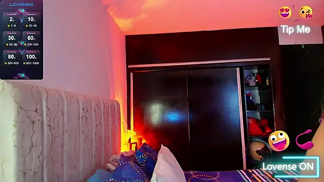 Snapshot of brithanybrown chatting on 05-27-26, 01:07 brithanybrown online show from 05-27-26, 01:07
