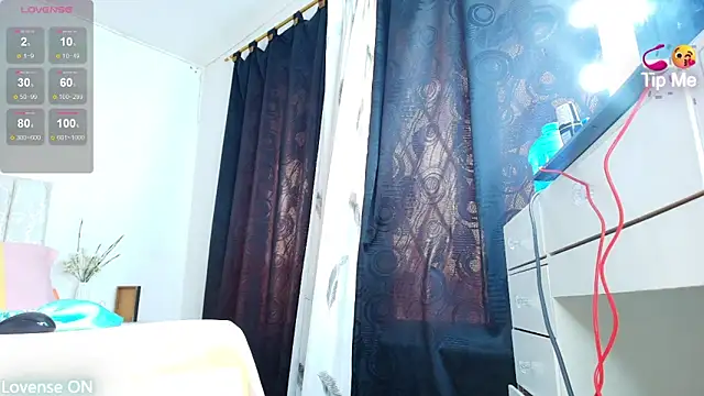 Snapshot of brithanybrown chatting on 09-21-25, 04:01 brithanybrown online show from 09-21-25, 04:01