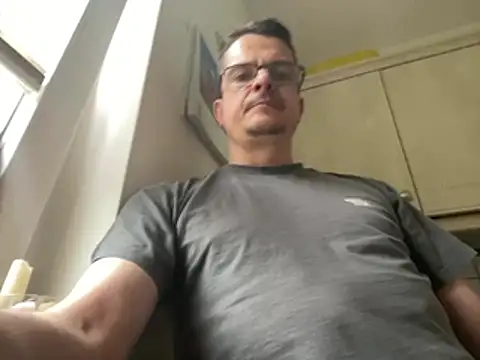 Snapshot of deskriptive chatting on 06-12-26, 04:16 deskriptive online show from 06-12-26, 04:16