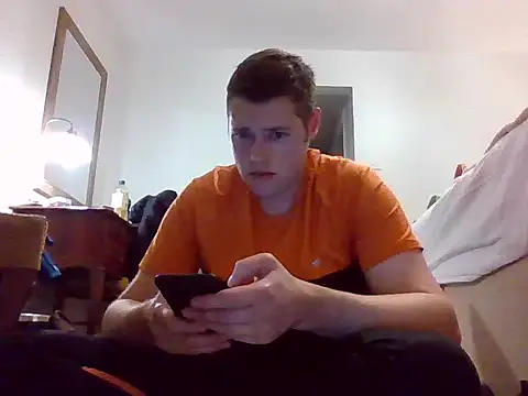 Snapshot of AnalLove1990 chatting on 10-06-25, 10:32 AnalLove1990 online show from 10-06-25, 10:32