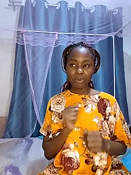 Snapshot of Kababy_love chatting on 07-29-26, 01:43 Kababy love online show from 07-29-26, 01:43