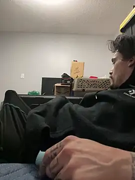 Snapshot of JustTylerr chatting on 06-04-26, 05:45 JustTylerr online show from 06-04-26, 05:45
