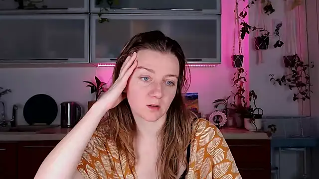 Elly Helly online show from 12-07-24, 08:44