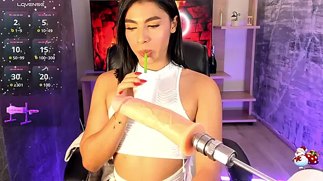 IsabelleFoxx  online show from 01-24-25, 05:31