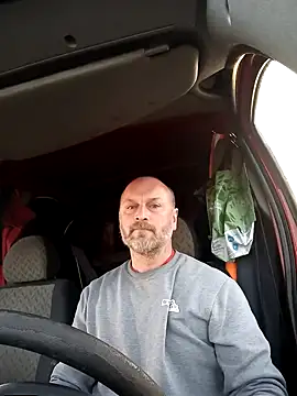 traigl online show from 12-30-24, 02:19