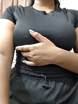 MohiniHott online show from 05-05-26, 06:05