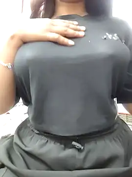 MohiniHott online show from 11-17-25, 06:17