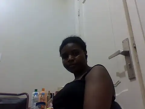queenzuena online show from 05-31-26, 08:53