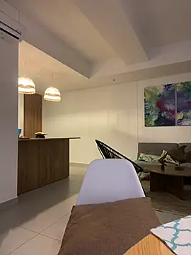 Leyna liu online show from 03-04-25, 12:29