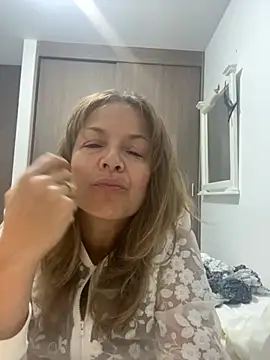 Leyna liu online show from 09-14-25, 02:01