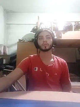 Snapshot of kleineid77 chatting on 10-25-25, 07:25 kleineid77 online show from 10-25-25, 07:25