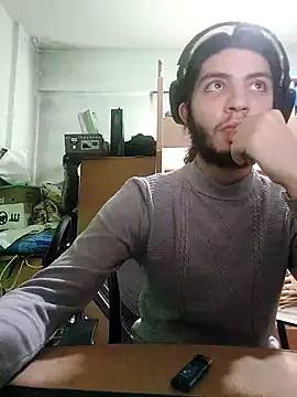 Snapshot of kleineid77 chatting on 01-12-25, 01:16 kleineid77 online show from 01-12-25, 01:16