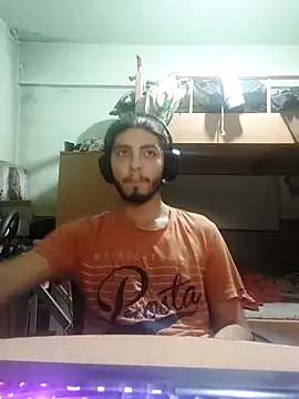 Snapshot of kleineid77 chatting on 10-24-25, 05:01 kleineid77 online show from 10-24-25, 05:01