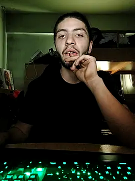 Snapshot of kleineid77 chatting on 05-25-26, 03:22 kleineid77 online show from 05-25-26, 03:22