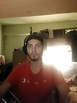 Snapshot of kleineid77 chatting on 10-26-25, 01:33 kleineid77 online show from 10-26-25, 01:33