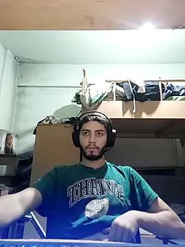 Snapshot of kleineid77 chatting on 11-09-25, 11:09 kleineid77 online show from 11-09-25, 11:09