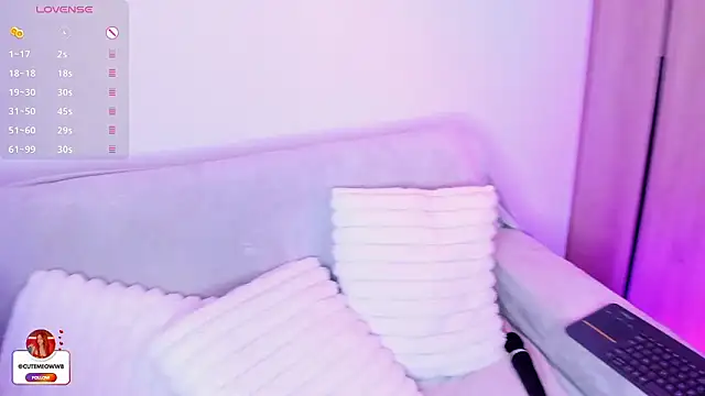 meow moon  online show from 03-21-26, 04:25