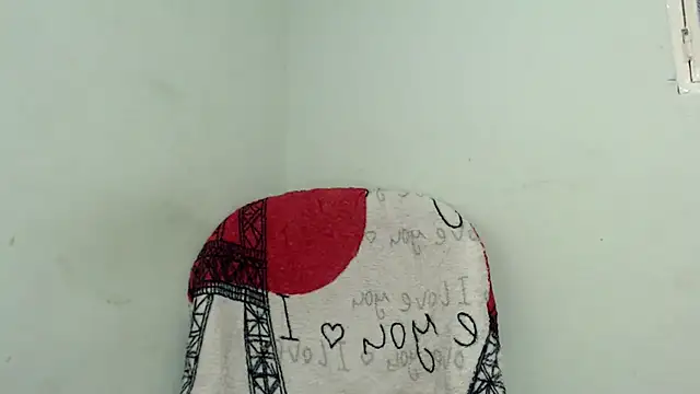 Snapshot of isaaclatino chatting on 06-04-26, 04:39 isaaclatino online show from 06-04-26, 04:39