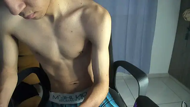 isaaclatino online show from 10-21-25, 10:20