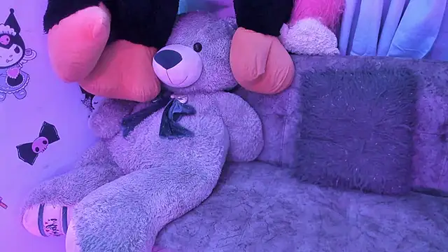 isaaclatino online show from 11-14-25, 12:03