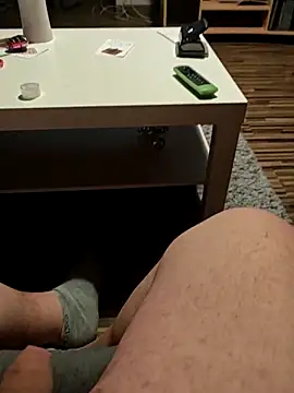 fickmonster2024 online show from 12-17-25, 05:45