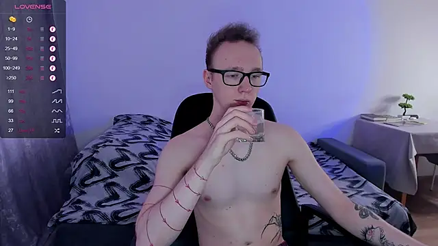 Alex silents online show from 02-14-25, 10:38