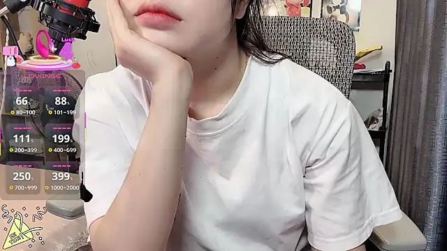 Berrysweet 68 online show from 09-24-25, 04:57