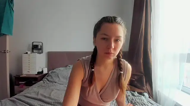 Adela Vetta online show from 11-15-25, 07:12