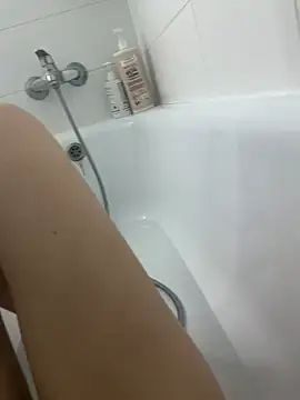 Adela Vetta online show from 12-13-25, 09:32