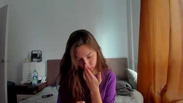 Adela Vetta online show from 10-15-25, 11:07