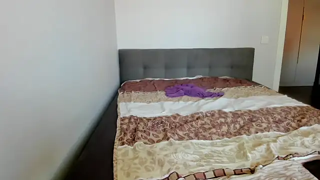 Adela Vetta online show from 03-22-26, 10:50