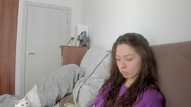 Adela Vetta online show from 02-25-26, 07:41