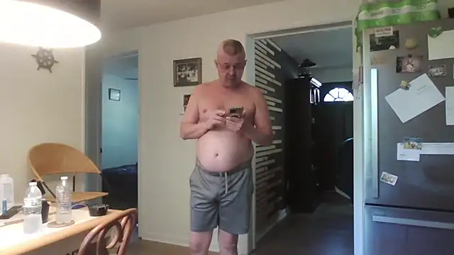 Snapshot of keiferkriss chatting on 10-03-25, 04:19 keiferkriss online show from 10-03-25, 04:19