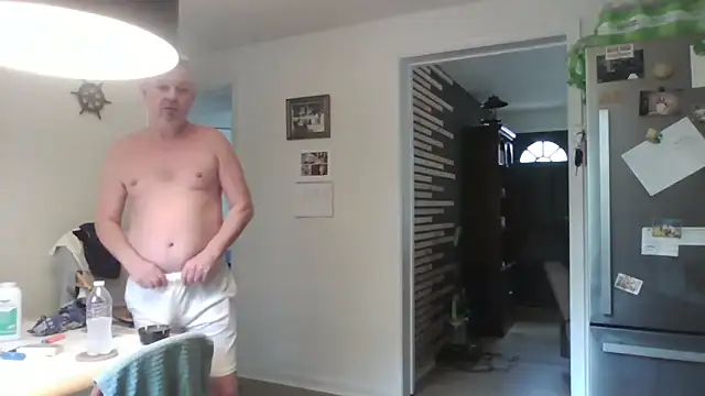 Snapshot of keiferkriss chatting on 09-16-25, 04:30 keiferkriss online show from 09-16-25, 04:30