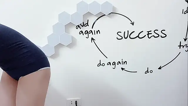 Sarah-ery online show from 04-11-26, 01:13