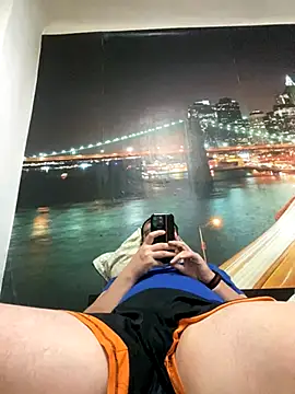 Snapshot of ionut9879 chatting on 11-19-25, 11:32 ionut9879 online show from 11-19-25, 11:32