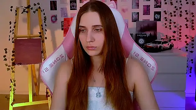 Snapshot of AliceCharmy chatting on 02-22-25, 07:03 AliceCharmy online show from 02-22-25, 07:03